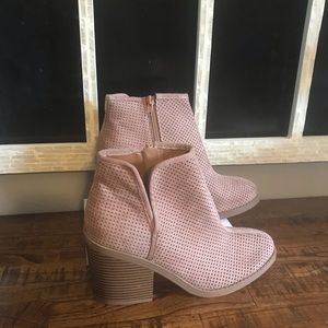 Taupe ankle boots, 4 inch heels zip up.
